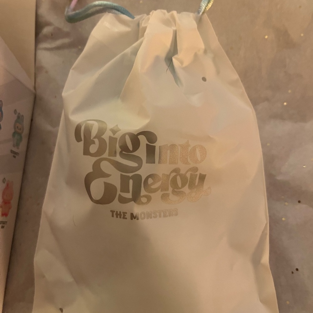 Big Into Energy LABUBU - 100% Authentic!
CONFIRMED HOPE - Picture 8 of 10